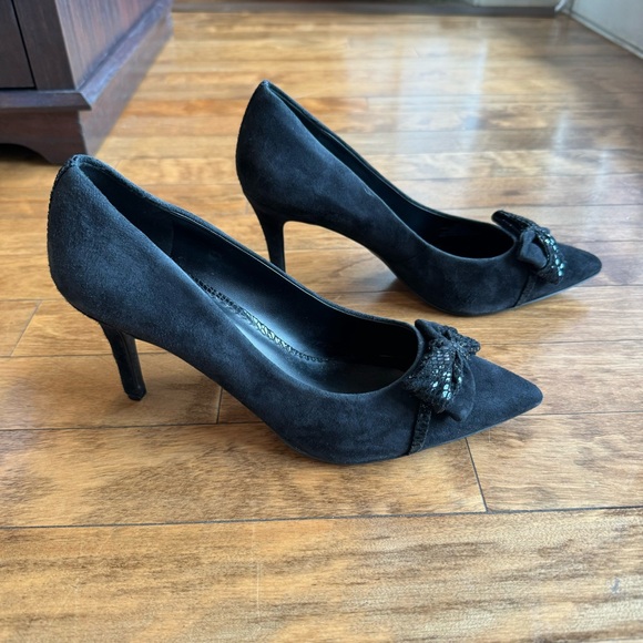 Karl Lagerfeld Suede Heels - Picture 3 of 5